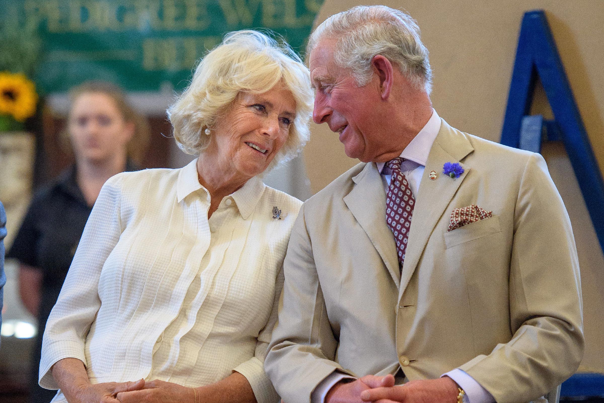 Принц Чарльз и герцогиня Камилла отменили международный тур из-за коронавируса