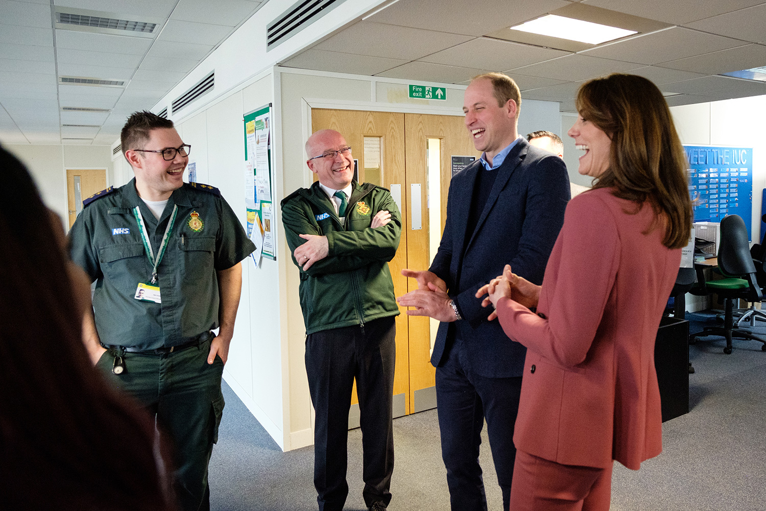 Принц Уильям и Кейт Миддлтон побывали в лондонском центре скорой помощи