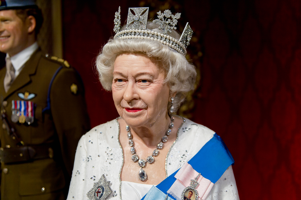 Елизавета II вернулась во Дворец несмотря на пандемию