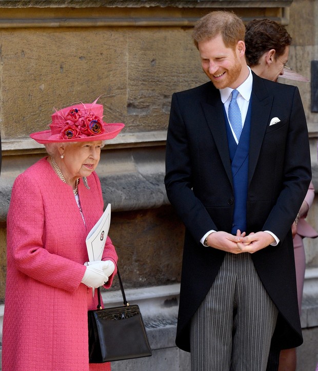 Елизавета II уверена, что принц Гарри вернется в королевскую семью