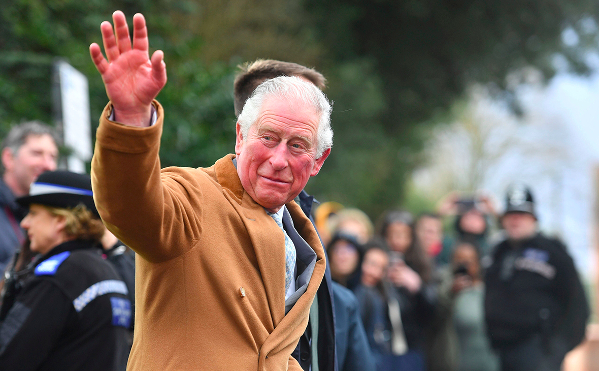 Принц Чарльз полностью излечился от коронавируса и прекратил самоизоляцию