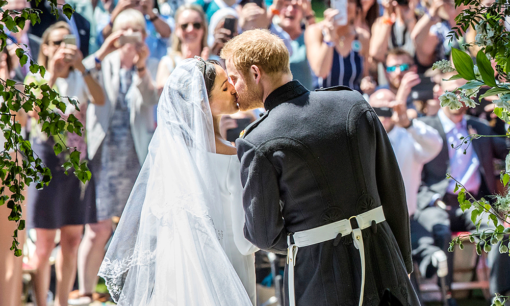 Как принц Гарри и Меган Маркл отметили годовщину свадьбы?