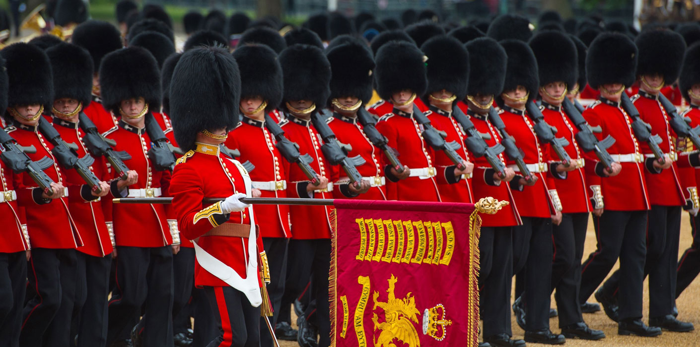 Парад Trooping the Colour в честь дня рождения Елизаветы II решили не отменять - но традиции будут нарушены