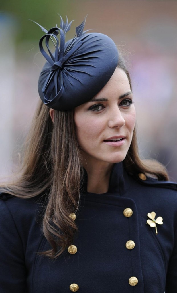 120122-kate-middleton-dons-alexander-mcqueen-military-look-on-armed-forces-da