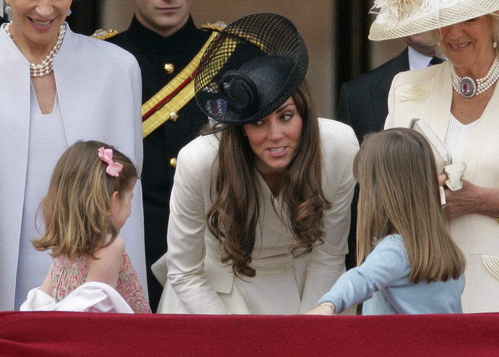 Kate-looked-very-maternal-while-talking-two-young-royals-Estella