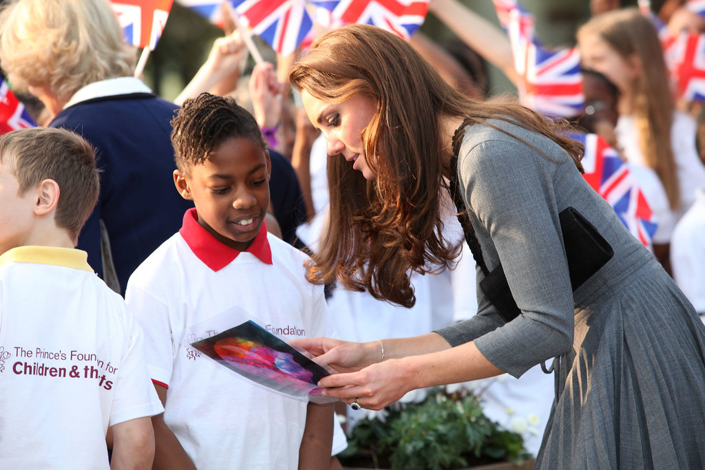 Kate-talked-little-boy-before-leaving-London-Dulwich-Picture