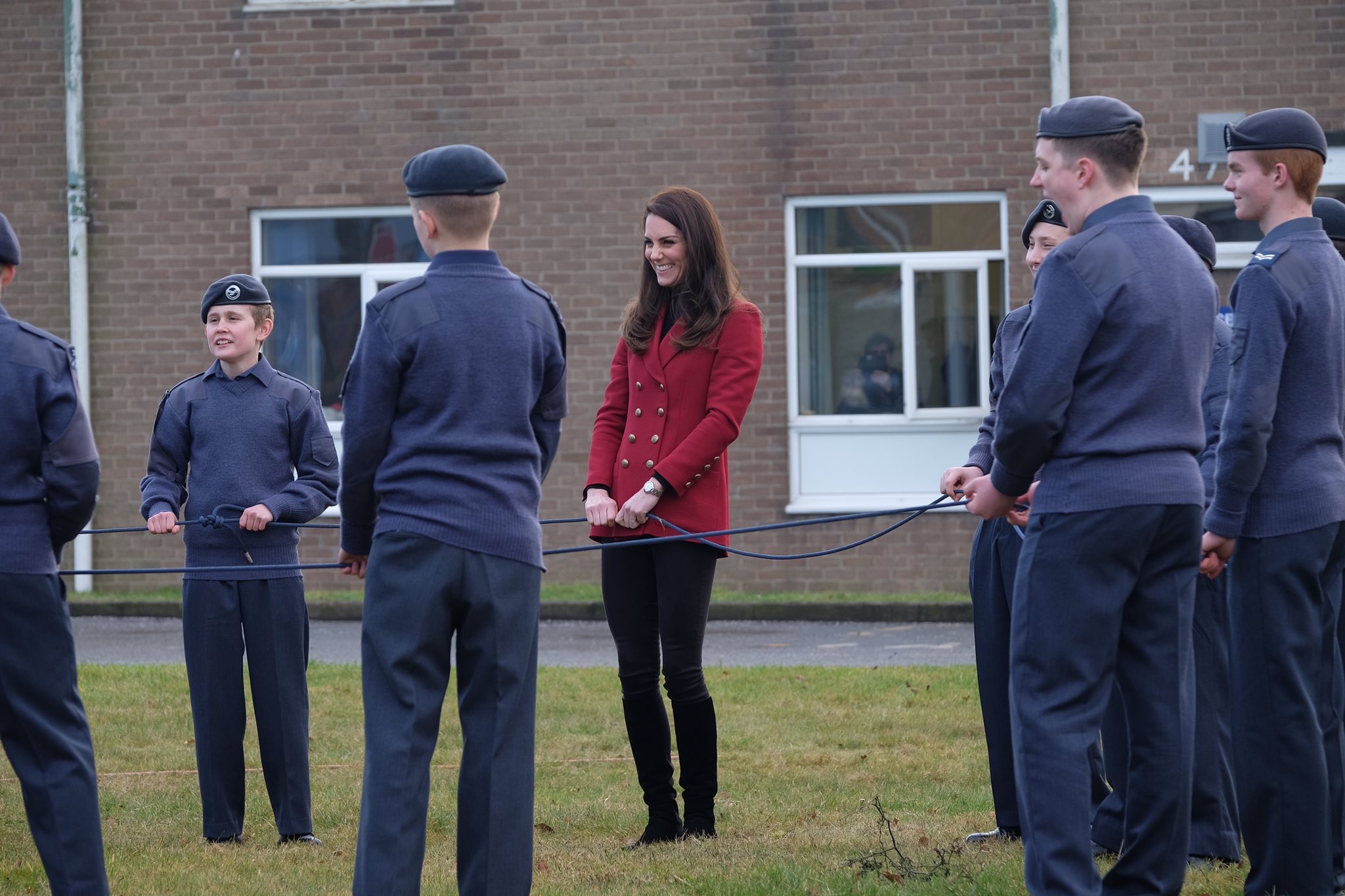Кейт отметила день всех влюбленных с кадетами RAF