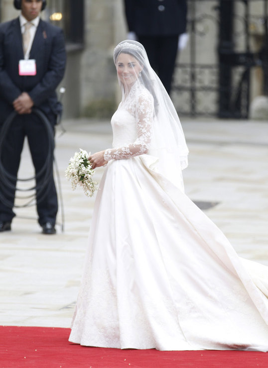 Меган Маркл выбрала платье на свадьбу с принцем Гарри
