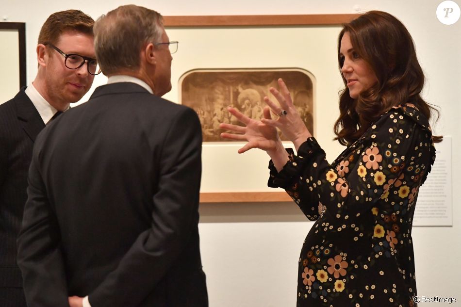 Кейт Миддлтон не испугалась метели, поехав в Национальную портретную галерею