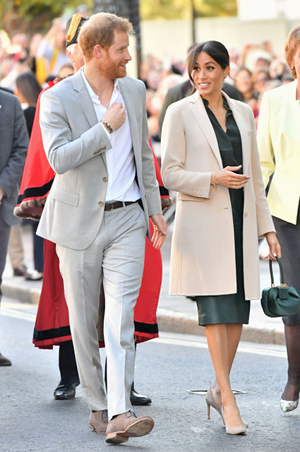 Принц Гарри и Меган Маркл прибыли в Сассекс с официальным визитом