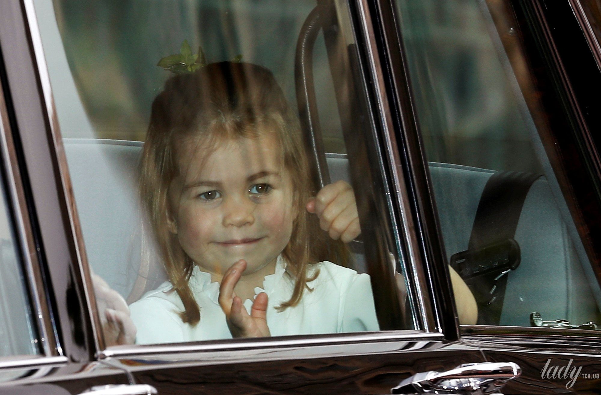 Детишки Кейт Миддлтон и принца Уильяма на свадьбе принцессы Евгении