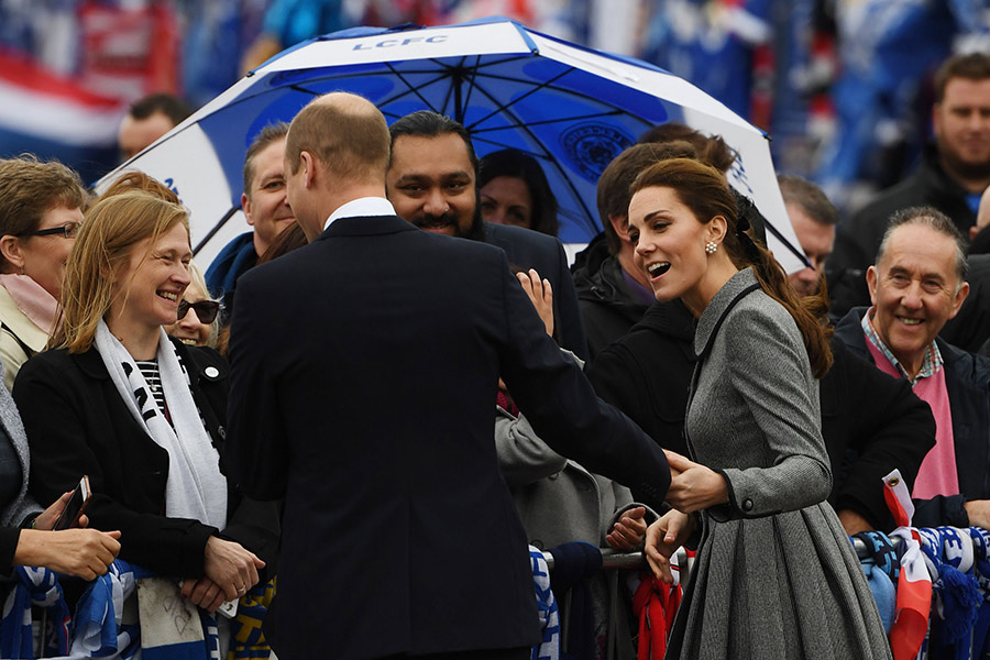Принц Уильям и Кейт Миддлтон почтили память погибшего президента футбольной команды «Лестер Сити»