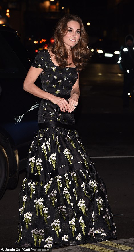 Кейт Миддлтон в роскошном платье на приеме в Национальной портретной галерее
