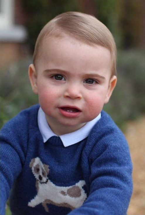 Принц Уильям и Кейт Миддлтон показали новые фото принца Луи