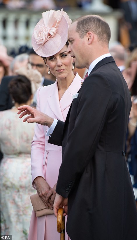Принц Уильям и Кейт Миддлтон побывали на вечеринке в саду Букингемского дворца