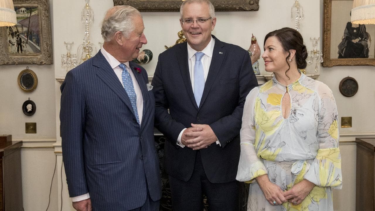 Елизавета II провела аудиенцию премьер-министру Австралии и его жене