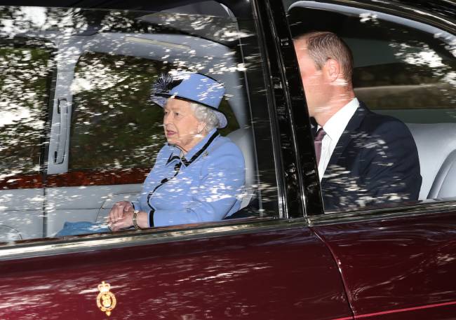 Принц Уильям отправился к Елизавете II в Балморал без Кейт Миддлтон и детей