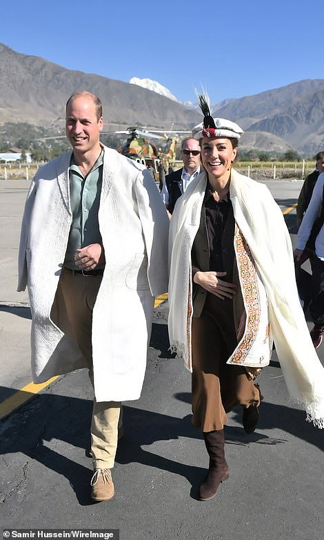 Принц Уильям и Кейт Миддлтон провели утро на границе с Афганистаном