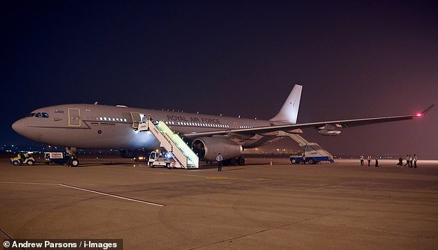 Самолет принца Уильяма и Кейт Миддлтон попал в сильную грозу