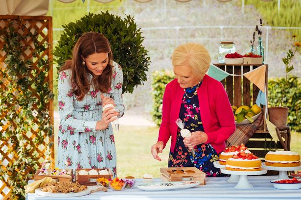 Принц Уильям и Кейт Миддлтон в телешоу готовили угощения к празднику