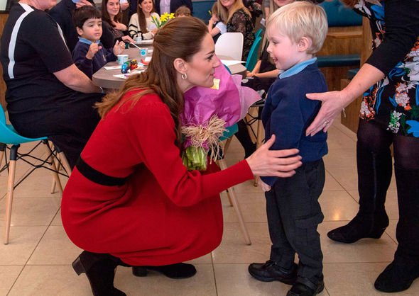 Принц Уильям и Кейт Миддлтон полакомились мороженым в уэльском кафе