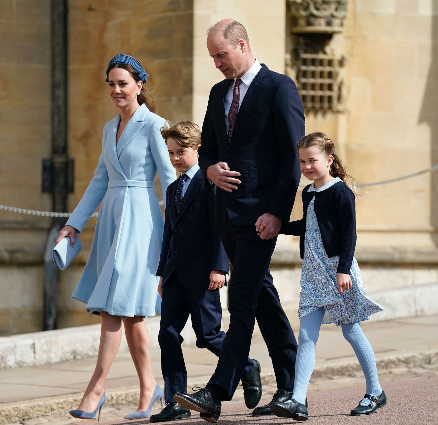 Принц Уильям и Кейт Миддлтон с детьми побывали на Пасхальной службе в часовне Виндзора