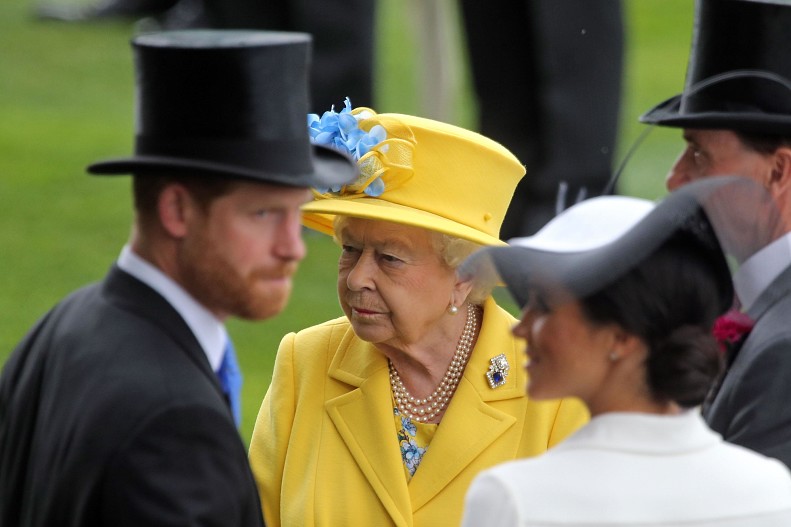 Принц Гарри и Меган Маркл намерены приехать в Британию на парад Trooping the Colour
