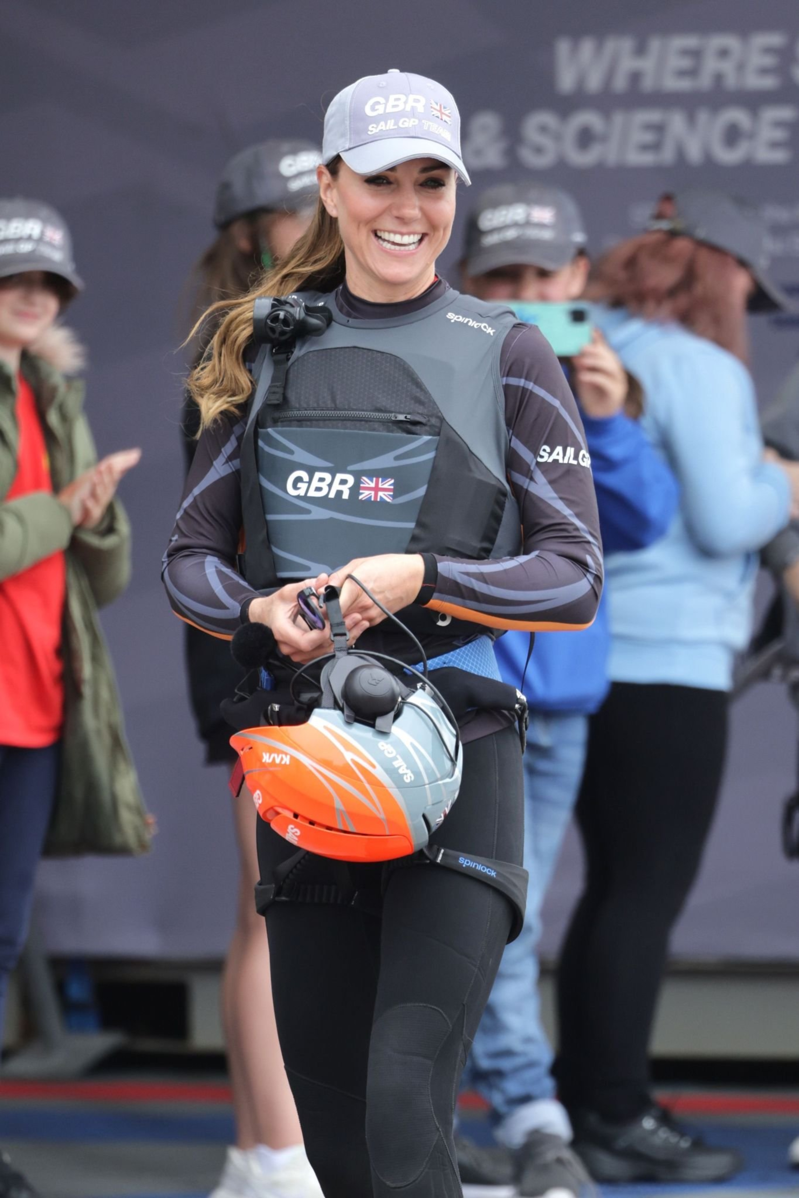 Кейт Миддлтон поучаствовала в парусной регате против команды Новой Зеландии