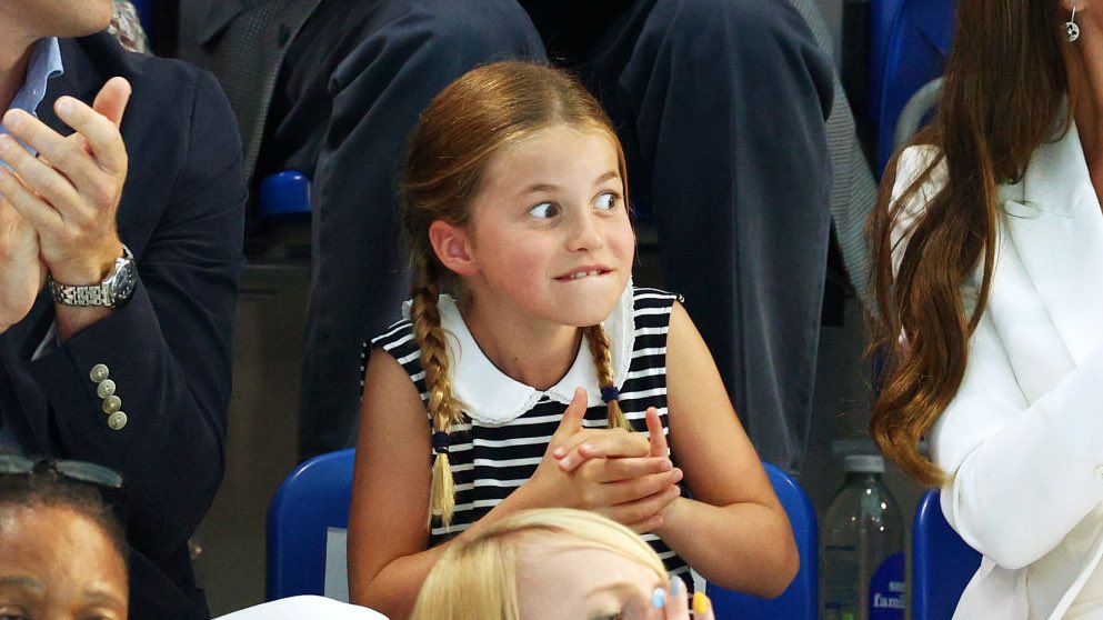 Принц Уильям и Кейт Миддлтон с принцессой Шарлоттой побывали на состязаниях по плаванию