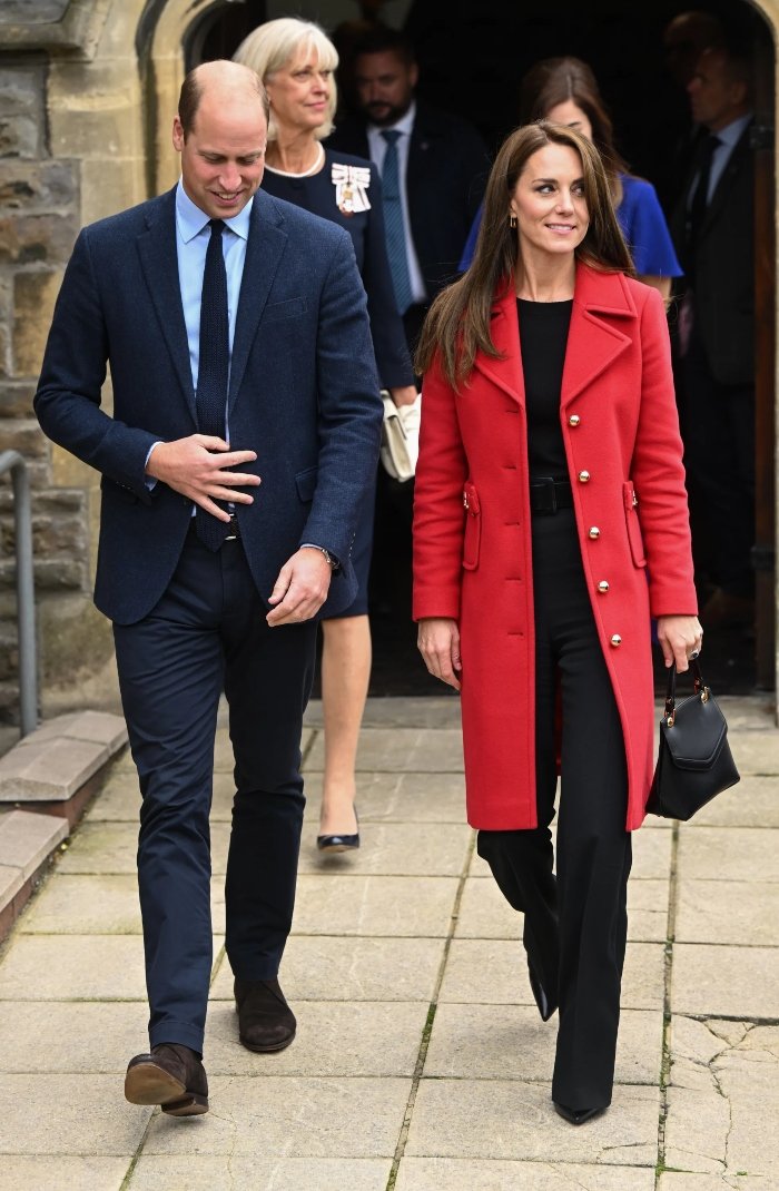 Принц Уильям и Кейт Миддлтон приехали в Уэльс как принц и принцесса Уэльские