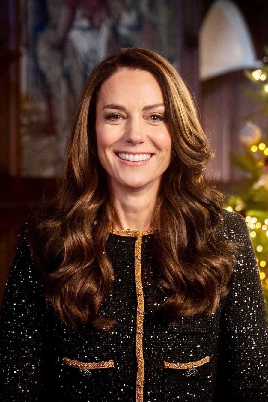 Дворец опубликовал новый портрет Кейт Миддлтон в честь Рождества