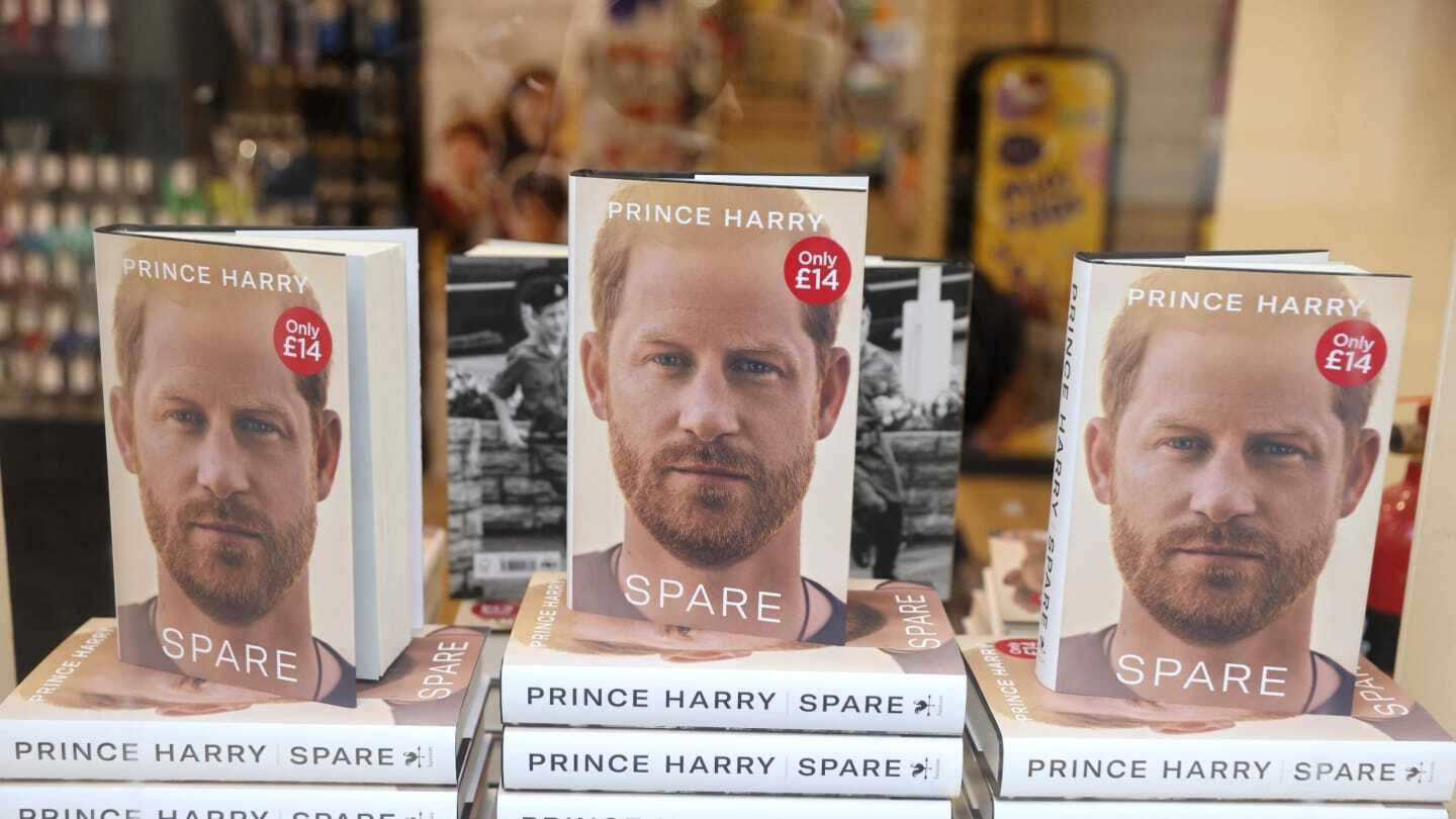 Мемуары принца Гарри "Запасной" стали бестселлером – но не все так просто